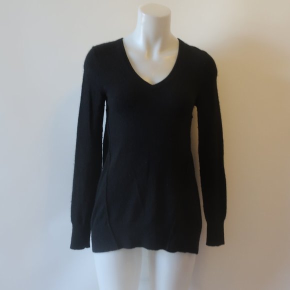Womens Scoop NYC Black V-Neck Cashmere Knit Sweater S * - Picture 1 of 14